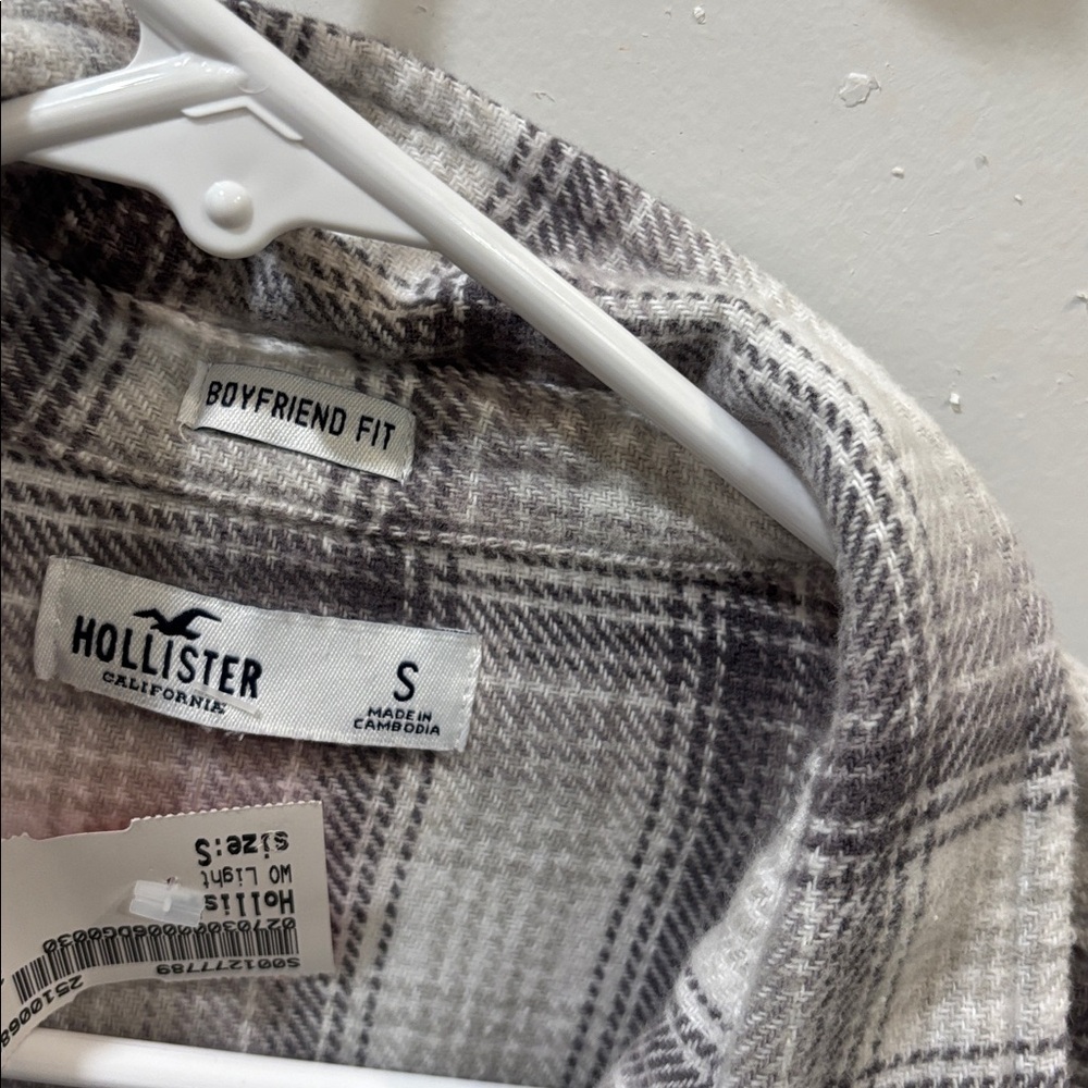 NWT Hollister Plaid Button Down Shirt - Picture 6 of 7